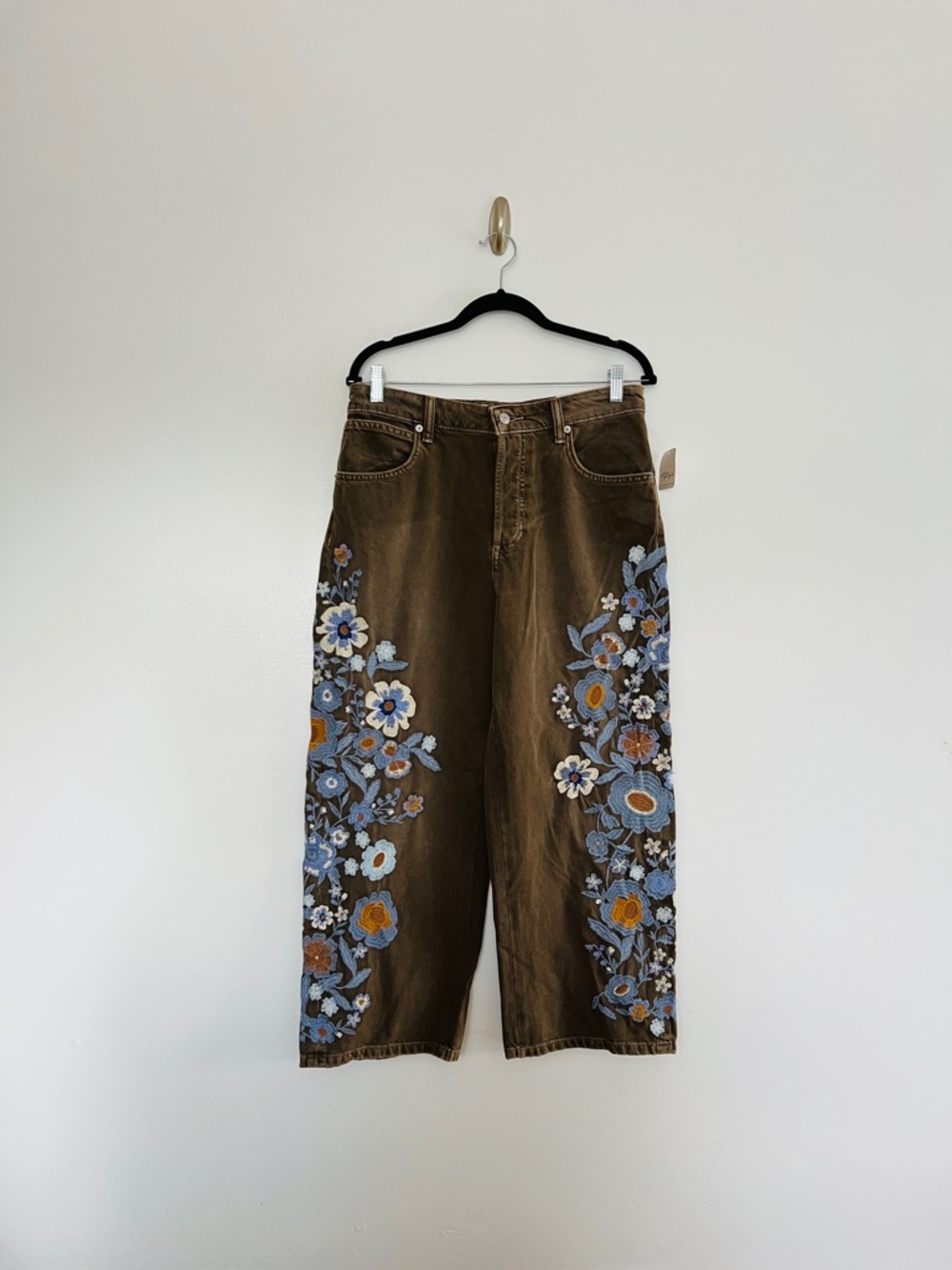Free People Willow Floral Embroidered Jeans Size 28 Boho NEW - Picture 2 of 8